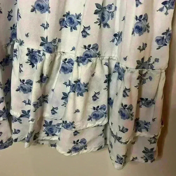 Hollister Floral Tie Back Dress - Picture 4 of 8